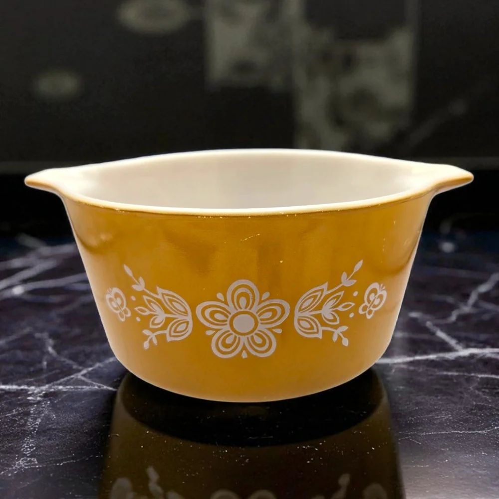 Pyrex this vintage